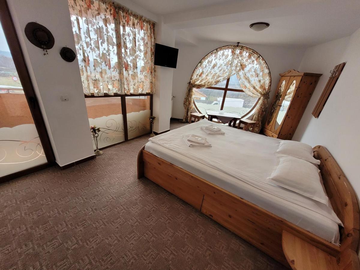 Motel Minerva Tîrgu Ocna Exteriör bild